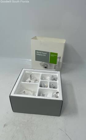 M8794g Apple M8794g/b World Travel Adapter Kit 6 International Adapters