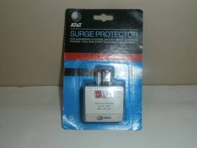 At&t 048898242126 Surge Protector Model S14 Nos