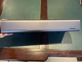 Nia1200spq4 Audioquest - Niagara 1200 Power Conditioner With Cable