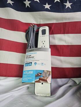Blkbe10600010 Belkin Home/office Surge Protector 7 Outlets 8 Ft Cord 2280 Joules White