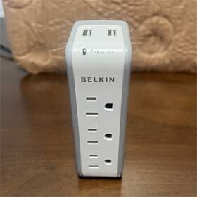 Belkin F9e600 6-outlet Wall Tap Surge Protector With 2 Usb 540j Gray Light