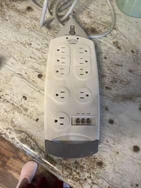 F9g930-10 Belkin Surgemaster 9 Outlet Surge Suppressor Power Strip 10ft Cord