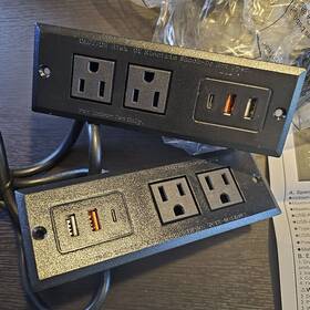 Jn06-03-22 Cccei 2 Items Of Recessed Power Strip With Outlets Usb And 1 Usb-c