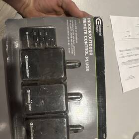 1006.873.003 Commercial Electric Remote Control Indoor/outdoor Plug 3 Pack 2 Outlets Black