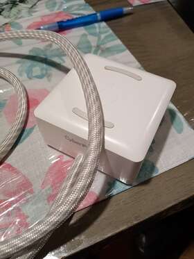 P205ucq Cyberpower 649532933860 Desktop Power Charger Wireless Charging And Surge Protection