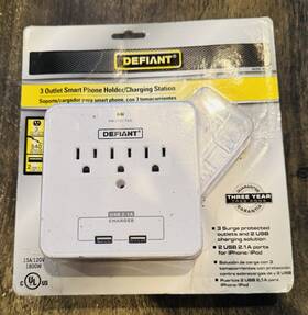 Defiant 717480710027 3 Outlet Surge Protected Smart Phone Holder/usb Charging Station
