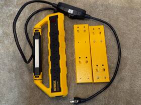 Dxsta151ps Dewalt 41594 15-amp Gfci Power Station With Detachable Work Light