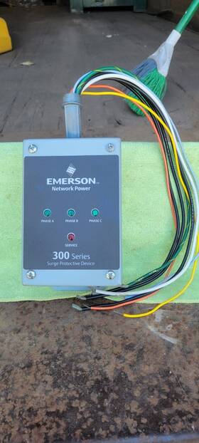 330yc05awrl2s Emerson Lmp277y100a - 330 Surge Protective Device