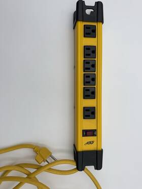 Fl-209s3 Global Industrial Cci 6 Outlet Surge Protector Power Strip With Usb Ports 14 Ft Cord