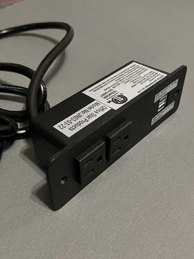 Jn03-03-22 Jensen Desktop Power Outlet With 2 Ac Outlets And Usb Ports