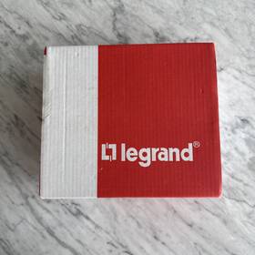 Ac1031 Legrand On-q Enclosure Power Strip Module Half-width New