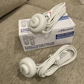 1625 Maxxima 755183177161 2-pack 9 Foot 3 Outlet Tap Extension Cords Watt Max White