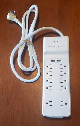 Nx54318 Nxt Technologies 10-outlet 2 Usb Surge Protector 3000 Joules
