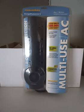 Panamax 050616006118 Panamx Surgeprotector8 Multi-use Ac 8-outlet Protection Unopened