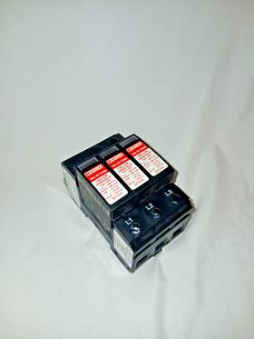 Val-us-480d Phoenix Contact Val-us-480d/30/3 0-fm Type 1 Surge Protection Device 2910386