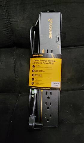 Pl043 Plugload 7-outlet Energy Saving Advanced Power Strip Black New