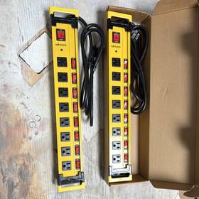 Lab089a Plugn Plugftn 8-outlet Surge Protector Power Strip S Two 2 Total