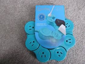 Ppvpp-tl01 Quirky Ppvvp-tl01 Pivot Power Pop Junior - Flexible 6 Outlet Strip Teal
