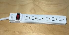 Fs-066 Relocatable Power Taps Staples Tap Surge Protection 6 Outlets 125v Fs-066 Relocatable Power Taps Staples Tap Surge Protection 6 Outlets 125v