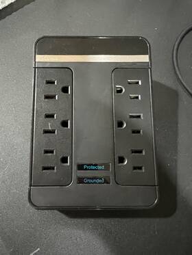 Rf-hts1615-c Rocketfish 6 Swivel Outlet/2 Usb 5v 2.1a Surge Protector Black