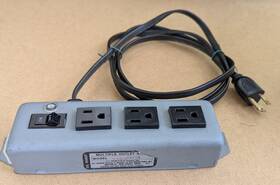 605cb Sgl Waber Electric Vintage Three Outlet Power Strip Gray Metal 6ft Cord Tested