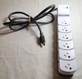 36084 Socket Sense 6 Outlet Surge Protector Expandable To Fit Large Plugs Tested