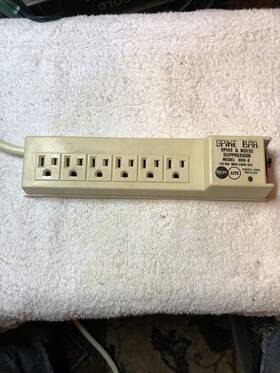 Df234-sb564 Trip Lite Spike Bar And Noise Suppressor Sk6-6 6-outlet Protector With Light