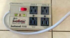 Ggu4bc Tripp Lite Isobar 4 Ultra Surge Protector/suppressor Outlet Power Strip / Wall