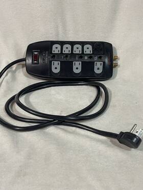 Ps-6120ez Utech 7-outlet Surge Protector Power Strip 120v 1800w Light
