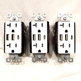 Utilitech 957064501681 20-amp White Tamper Resistant Residential Triple Usb Outlet 3 Pack