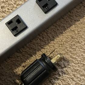 L10713 Wiremold New 20 Outlet 20amp 120 V Power Strip 60 Inch White Aluminum - 15 Cord