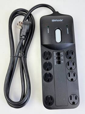 Woods Industries 078693416613 8 Outlet Extra Surge Protector 3000 Joules 6 Ft Cord 2 Transformer Outlets