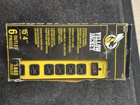1440j Yellow Jacket 51538 6 Outlet Surge Protector 15 Ft Cord Overload Wall Mountable