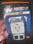 Tripp-lite Spikecube Wallmount Surge Protector Direct Plug 750 Joules New. Fixed Price $12.76.