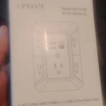Qinlianf HR-519D Outlet White Surge Protector With Usb Ports. Fixed Price $14.00.