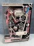 Monster High Rochelle Goyle G1 Between Classes Mattel X3650 First Wave Nos Nrfb. Fixed Price $199.95.
