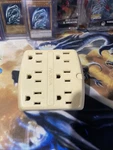 Noma 6-OUTLET Wall Block Surge Protector. Fixed Price $5.17.