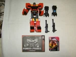 Transformers Generations Power Of The Primes Inferno (voyager) Complete W/box. Fixed Price $35.00.